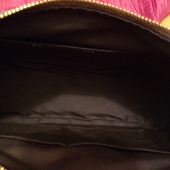 NWT COACH Signature Zip Shoulder Bag - Picture 6 of 7